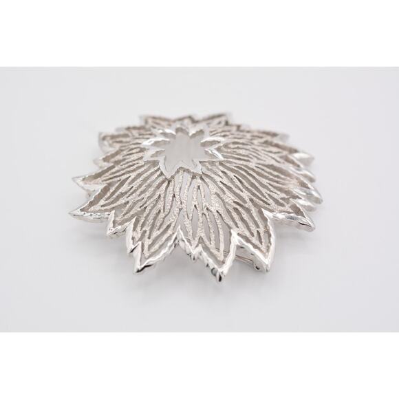 Crown Trifari Vintage Flower Pin Brooch Textured Silver Tone Large Signed Bin4 - Picture 8 of 13